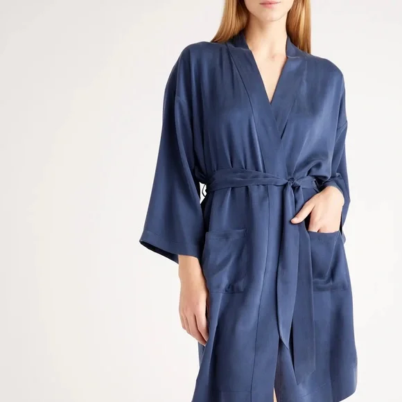 Quince Navy 100% silk Wrap Robe - Picture 1 of 1